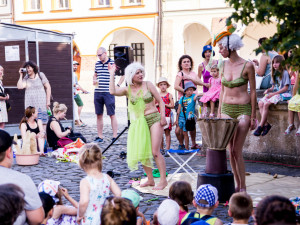Hradecké divadelní oslavy přilákaly sedmdesát tisíc diváků