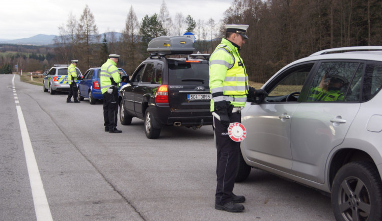 Na Krumlovsku proběhla dopravní akce. Přes čtyřicet řidičů se dopustilo přestupku
