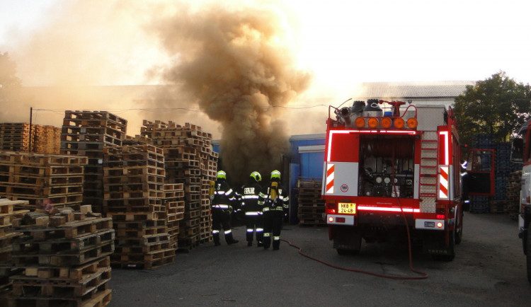 Požár dílny.