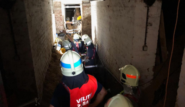 Hasiči našli mladého muže již bez známek života