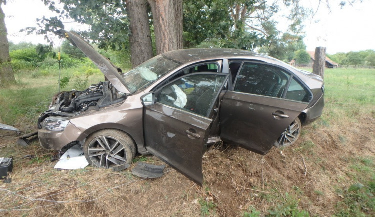 FOTO: Hasiči vyjížděli k vážné nehodě na Rychnovsku