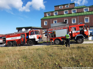 70401532_1391014894389807_9046267763324092416_o