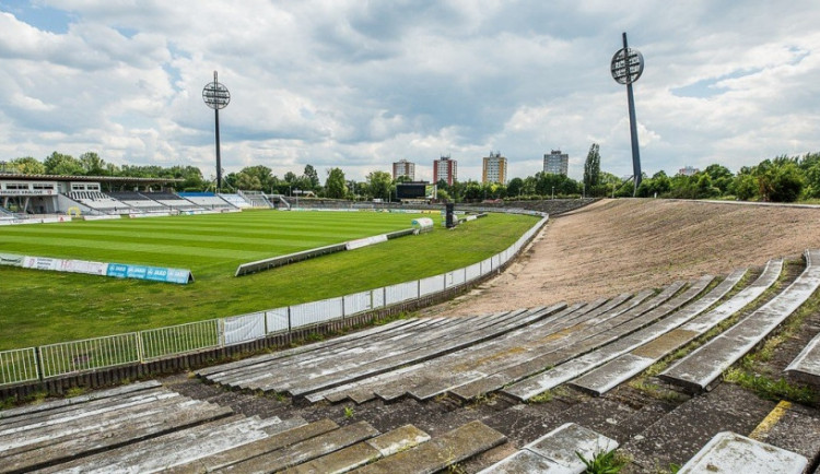 Fotbalový stadión v Hradci Králové
