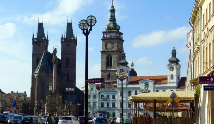 Šestapadesátiletá žena spáchala sebevraždu skokem z Bílé věže
