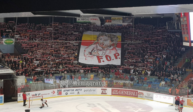 Hradecký kotel byl na derby opět naplněný až po okraj!