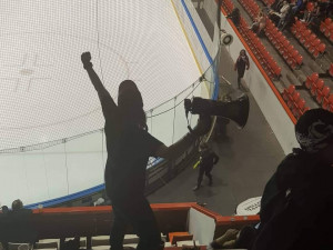 Zaza na svém místě v kotli