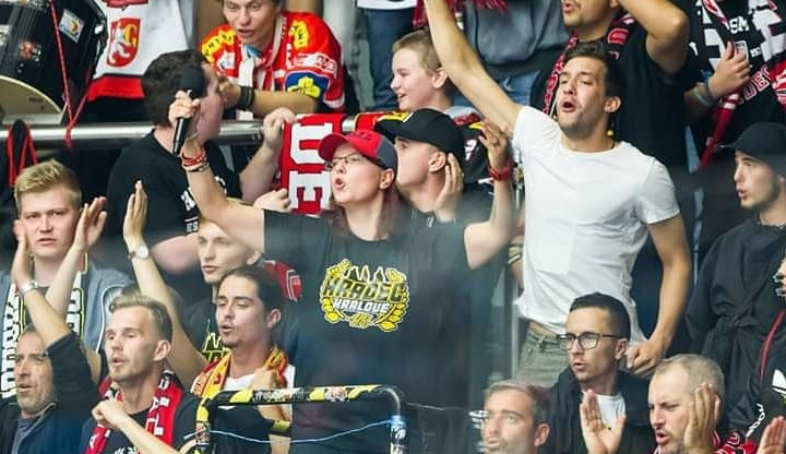 Zaza na svém místě v kotli