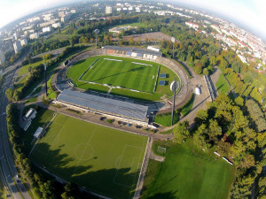 O zadání tendru na stadion v Hradci Králové chce jednat 12 firem