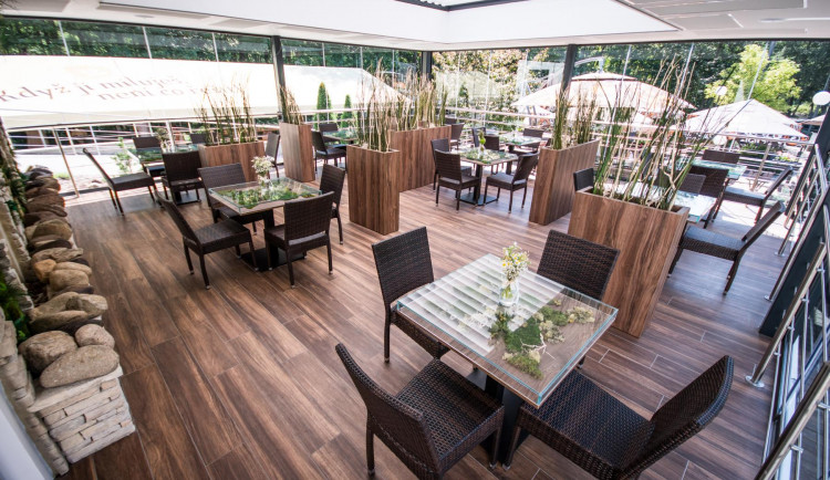 Reustaruce Zděná Bouda má novou zahradu