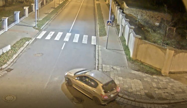 Řidičku zaznamenala bezpečností kamera