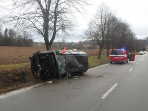 Hasiči na Štědrý den překvapivě nevyjížděli k žádném požáru, klidné svátky jim narušila až smrtelná nehoda u Týniště