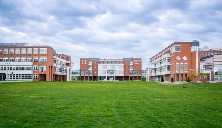Univerzita Hradec Králové