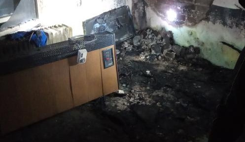 Tři zranění při požáru v Rychnově nad Kněžnou. Jeden skončil na popáleninovém centru v Praze