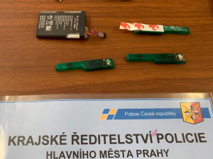 Zadržené věci u skimmerů.