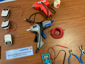 Zadržené věci u skimmerů.