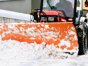 Královéhradecký kraj ušetří za zimní údržbu silnic desítky milionů