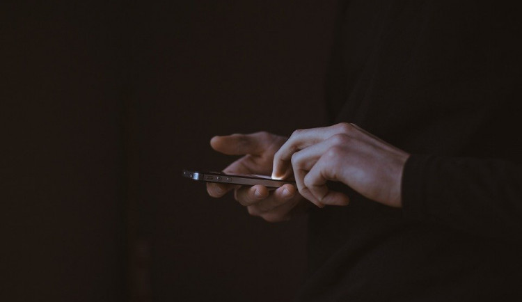 Hradec Králové zavádí informační linky. Nově fungují tři telefonní čísla