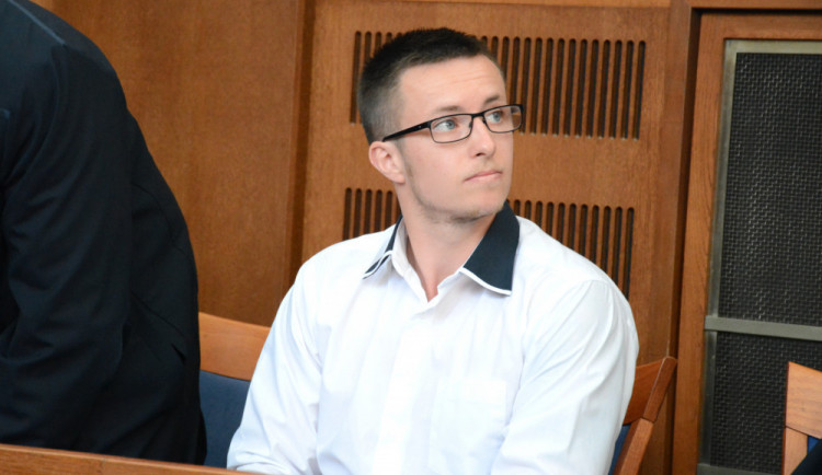 Nečesaný chce odškodné 20 milionů korun. Zatím dostal něco přes milión