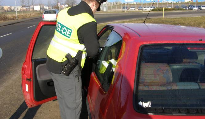 Policie se o víkendu zaměří v Královéhradeckém kraji na dodržování vládních nařízení