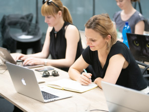 Czechitas v karanténě pracují na online vzdělávání a spustili nové kurzy