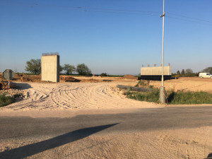 Koronavirus mohl zkomplikovat stavbu dálnice D11. Ředitelství silnic a dálnic počítá případné zdržení