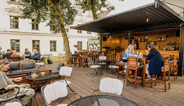 Po prodlouženém víkendu nás čeká další vlna uvolňování. Vyrazíme do kina i restaurace
