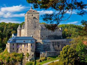 Rekonstrukce hradu Kost pokračuje. Veřejnosti se otevře příští měsíc