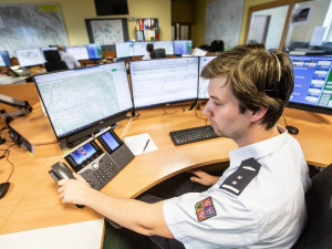 Operátor krajského operačního a informačního střediska HZS Královéhradeckého kraje
