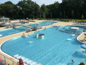 Hradecká Flošna zítra zahajuje sezónu. Otevřou se i Slunná loučka a krytý plavecký bazén