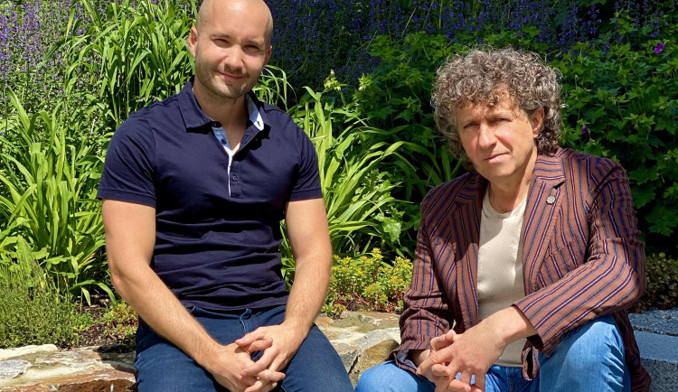 Tvůrce produktů Zdeněk Čermák se společníkem Lukášem Olšarem.