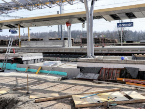Na cestující čeká kvůli opravě nádraží v Jaroměři rozsáhlá výluka