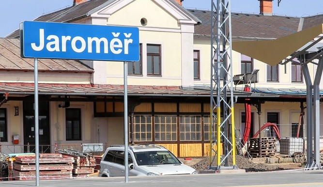 vlakové nádraží v Jaroměři