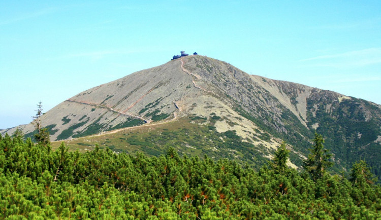 Pohled z Luční boudy na Sněžku