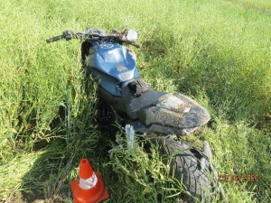 Nehoda motorkáře v Mlázovicích