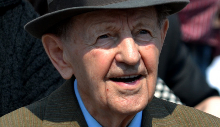 Zemřel bývalý komunistický funkcionář Miloš Jakeš. Bylo mu 97 let