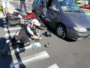 Záchranáři dnes představili aplikaci, která jim umožňuje být na místě nehody ještě před faktickým příjezdem