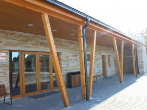 Nová odbavovací hala v Hořicích