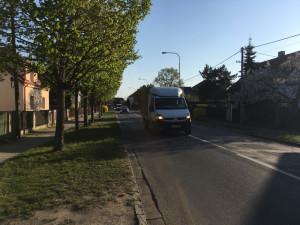 Hradec Králové chce vyvést kamiony z Pouchova. Značkou vedle silnice to nepůjde, je třeba studie za 400 tisíc korun