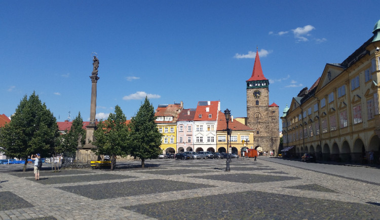 ilustrační foto- Valdštejnovo náměstí v Jičíně