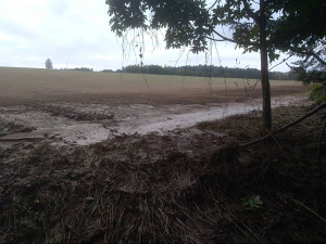 Přívalové deště zaplavují Hořice pískem a bahnem. Nutná jsou opatření v krajině, zní z radnice