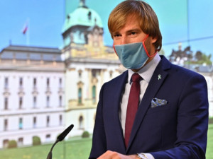 Ministr zdravotnictví Adam Vojtěch oznámil rezignaci. Nahradí ho Roman Prymula