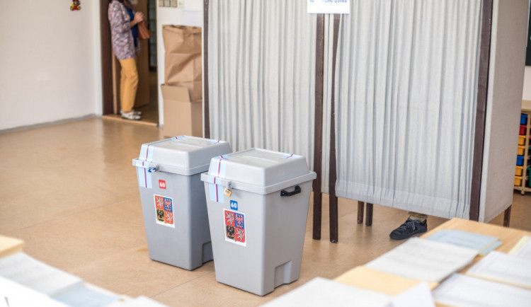 Předvolební anketu Hradecké Drbny vyhrála koalice Spolu pro kraj. Na druhém místě je ANO