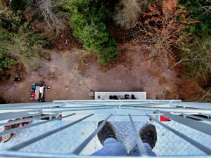 Včera se na vrcholu Jestřebích hor otevřela nová rozhledna Žaltman