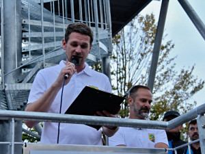 Včera se na vrcholu Jestřebích hor otevřela nová rozhledna Žaltman