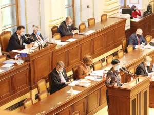 AKTUÁLNĚ: Vláda schválila nouzový stav