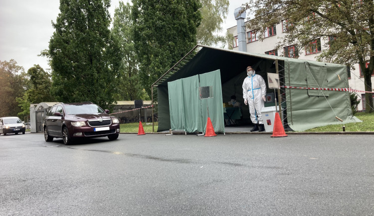 DRIVE-IN hlasování v kraji moc lidí nevyužilo. Fronty se netvořily, vše proběhlo bez komplikací