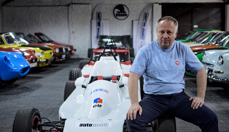 Z USA se podařilo dovést jedinečnou Škodu Tudor 1951. Pan Kalina se o to snažil pět let