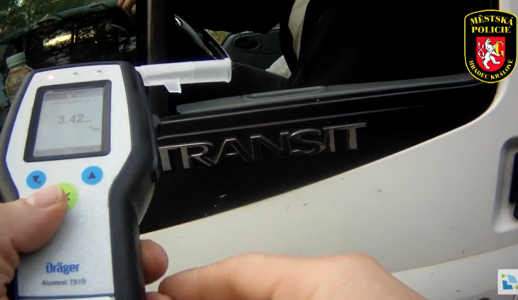 Řidič nadýchal strážníkům 3,42 promile alkoholu