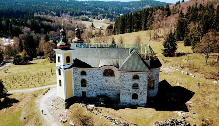Barokní kostel v Neratově v Orlických horách získal cenu Patria Nostra