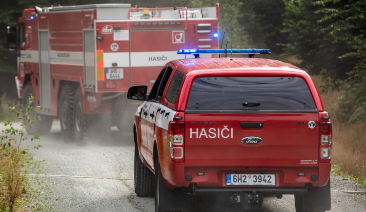 Dobrovolní hasiči v Hradci Králové dostanou nová auta. Nahradí starou techniku